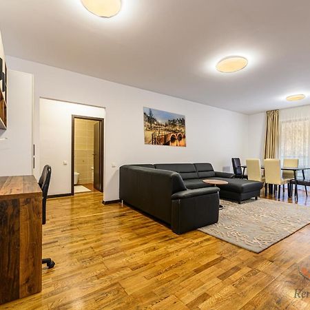 Feel Like Home In Tampa Gardens Брашов Екстер'єр фото